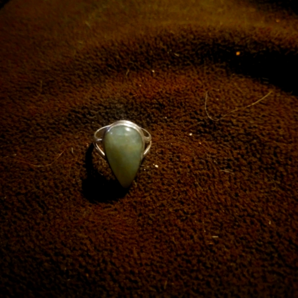 Unique sterling silver ring
